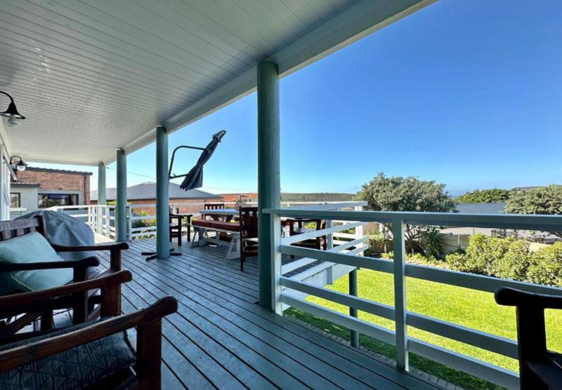 4 Bedroom Property for Sale in Stilbaai Wes Western Cape
